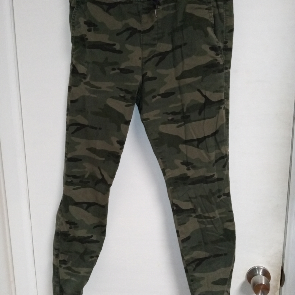 Hollister Army cargo pattern jogger men's pants